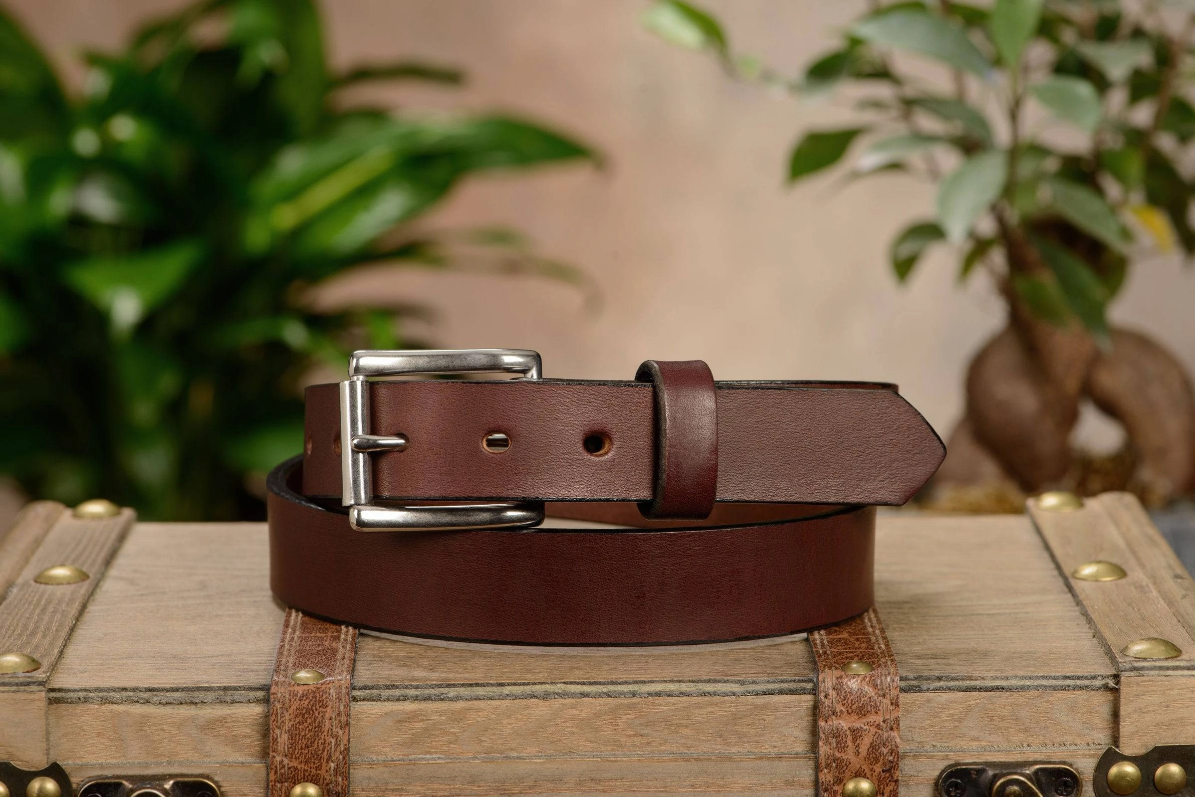 The Commander: Men's Brown Non Stitched Leather Belt 1.25"