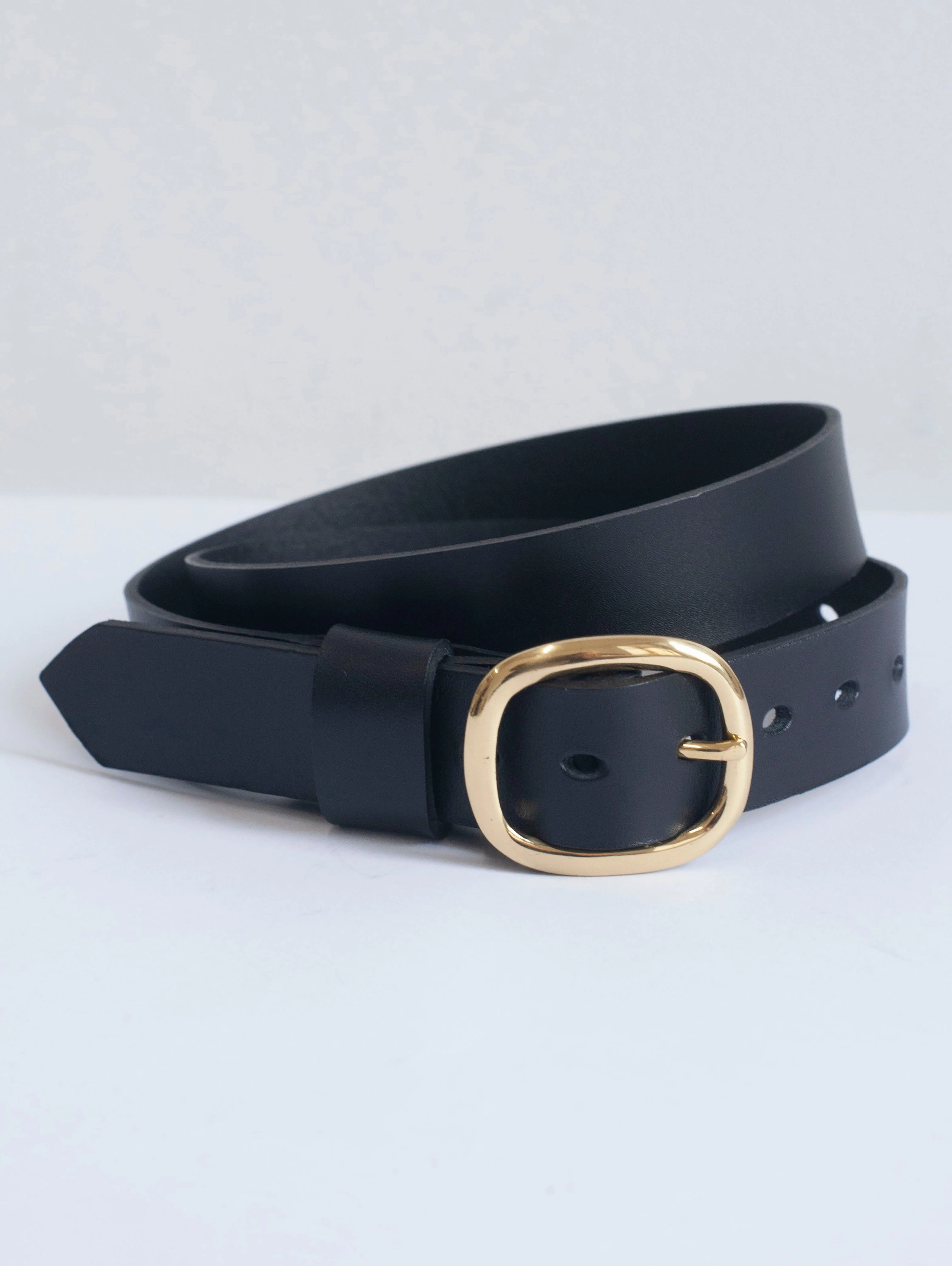 The Lair Oval Buckle Belt Brass