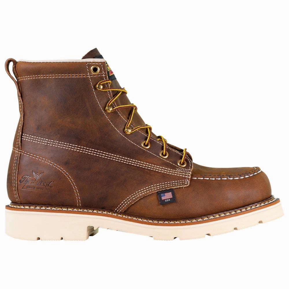 Thorogood 804-4375 Men's Trail Crazyhorse Safety Toe MAXWear Work Boots, Size: 11M, Crazyhorse