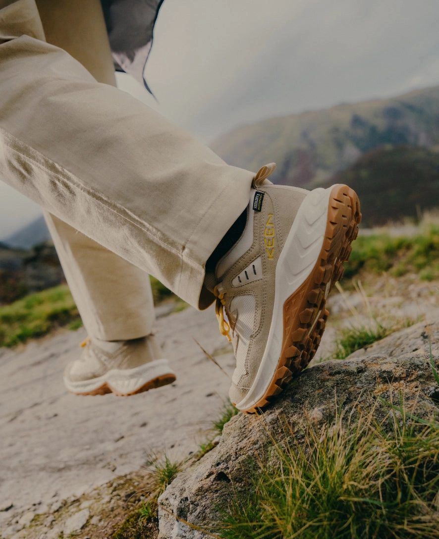 Women's Hightrail Waterproof Hiking Shoe  |  Roasted Pecan/Chipmunk