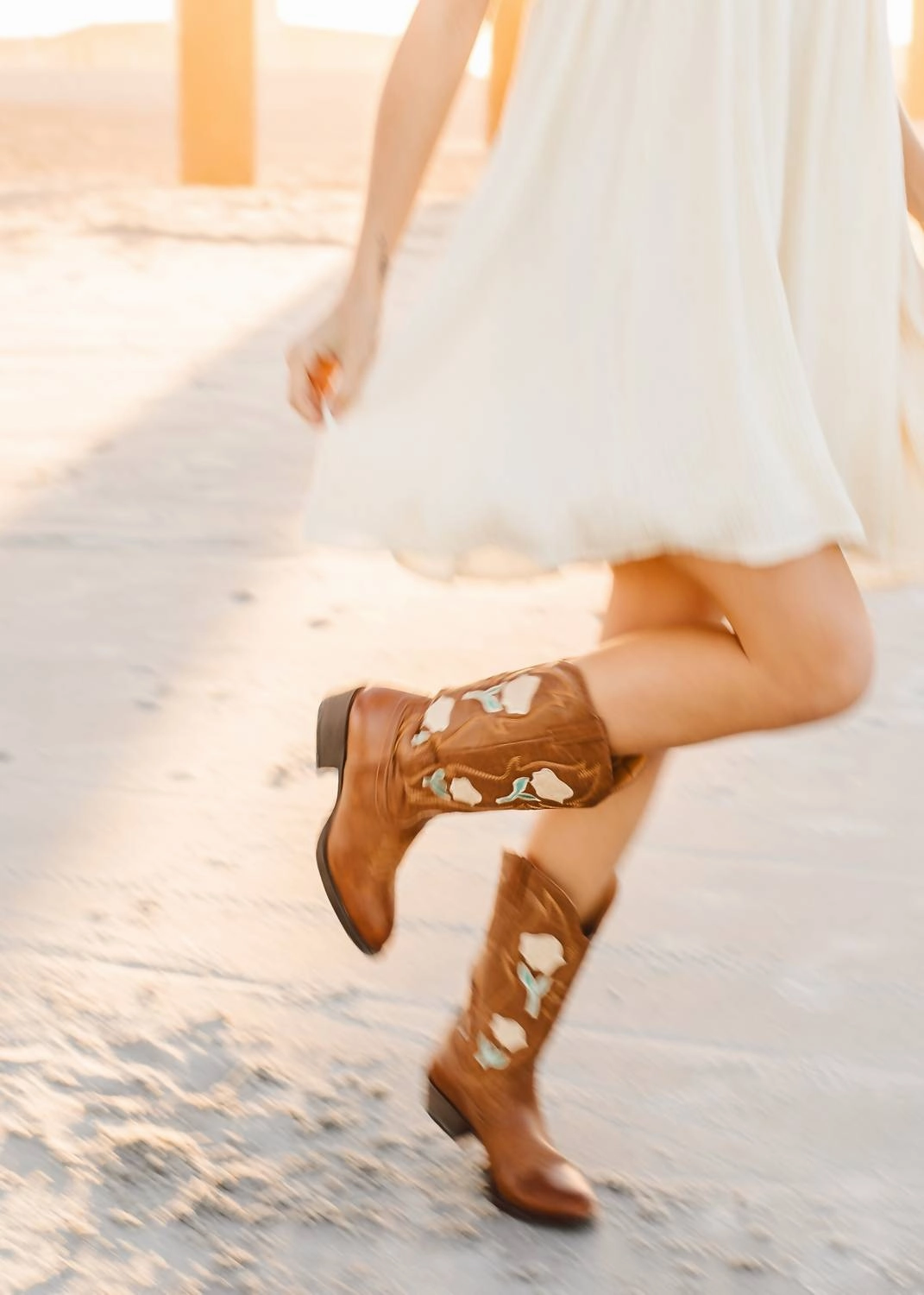 Women's Patsy Cowgirl Boots In Tan